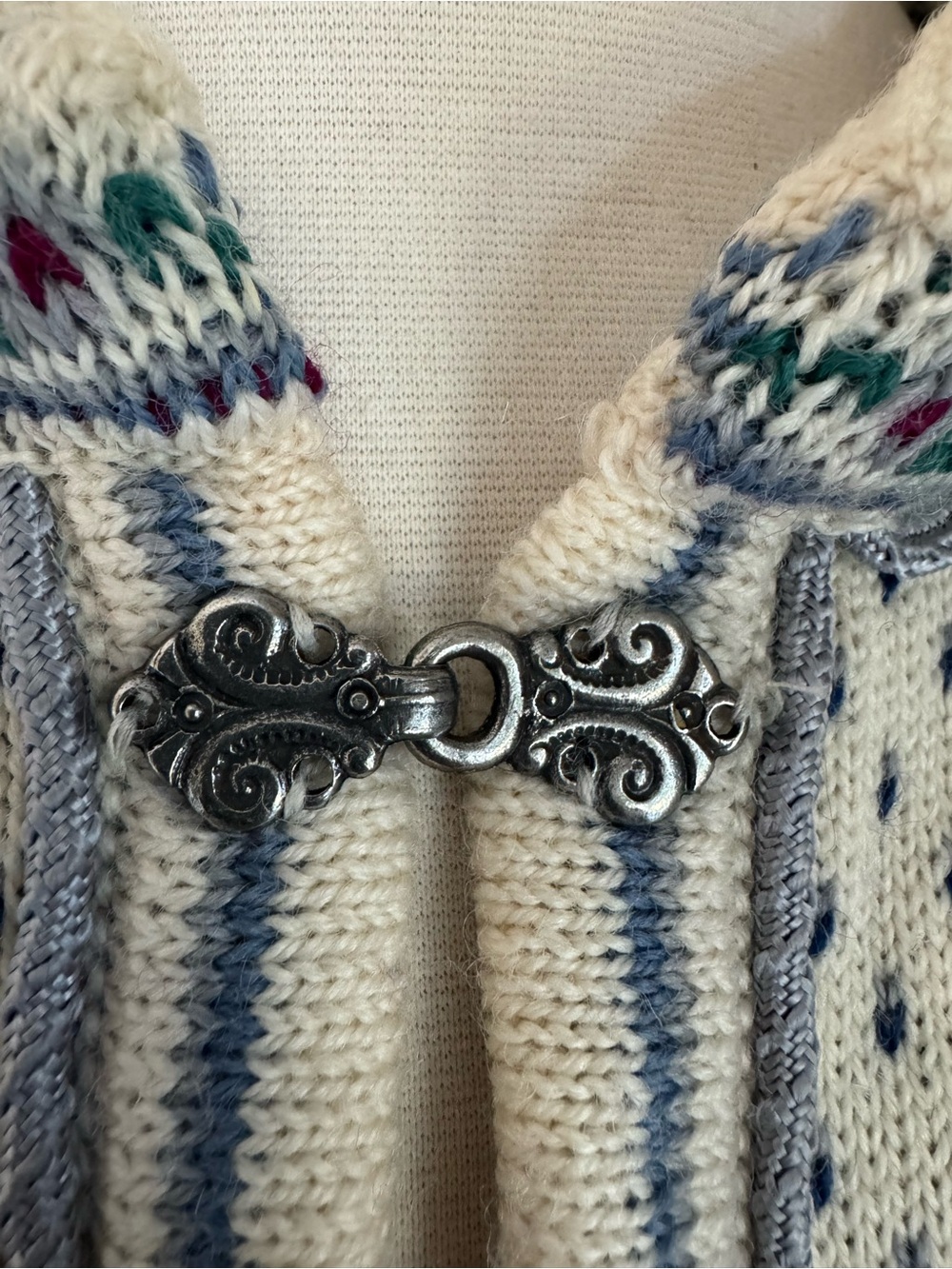 Dale of Norway Classic Nordic Knit Cardigan Jacket Cream & Blue - Picture 2 of 9